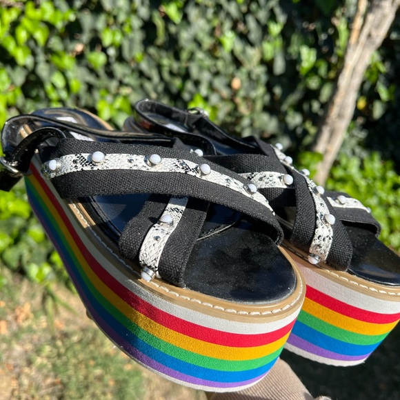Cape Robbin rainbow platform sandals 8M - Picture 5 of 6